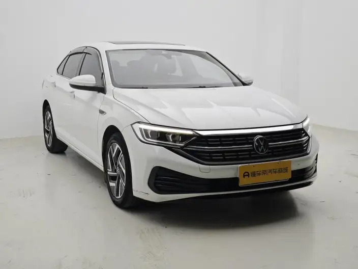 Volkswagen Sagitar 2023 Model 300TSI DSG Beyond Edition – фото 3