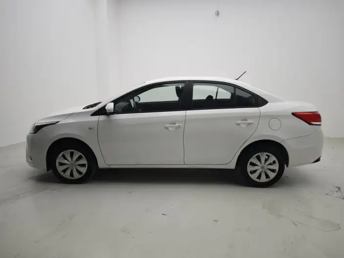 Toyota YARIS L Yaris Sedan 2020 Model 1.5L CVT Leading version – фото 4