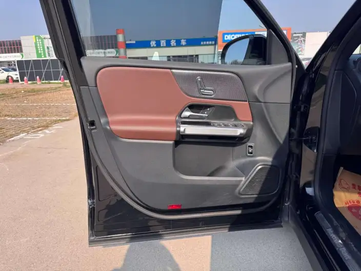 Mercedes-Benz GLB 2022 Model GLB 200 Dynamic Model – фото 10
