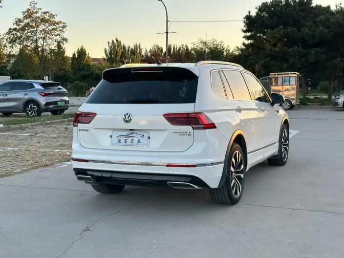Volkswagen Tiguan L 2020 Model 330TSI Automatic 2WD R-Line Ultimate Edition China VI – фото 7