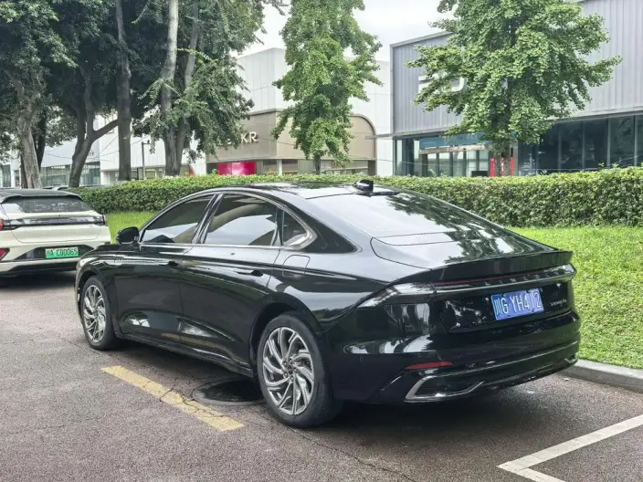 Lincoln Z 2022 Model i Xiang Zunya Edition – фото 7