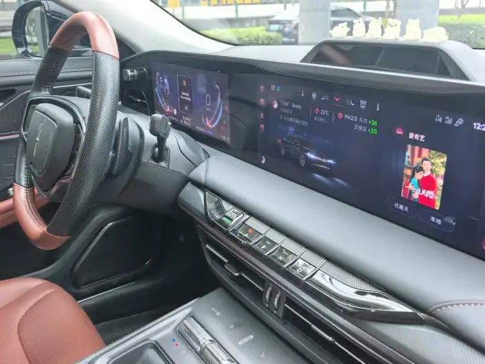 Lincoln Z 2022 Model i Xiang Zunya Edition – фото 8