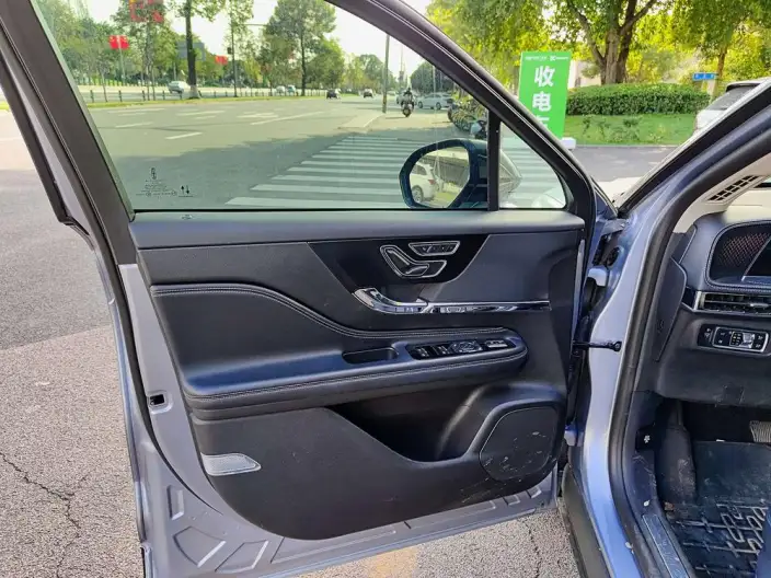 Lincoln Corsair 2023 Model 2.0T 2WD Exclusive Edition – фото 10
