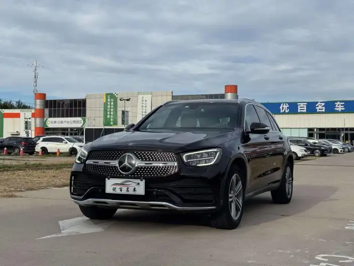 Mercedes-Benz GLC 2020 Model GLC 260 L 4MATIC Luxury Model – фото 1