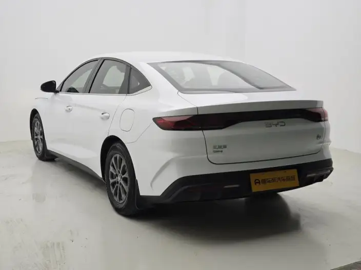 QinL DM 2024 Model DM-i 80KM Leading Model – фото 5