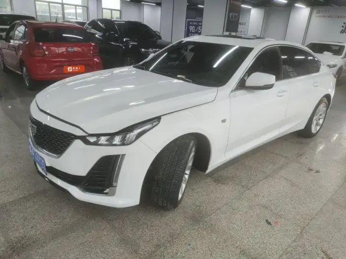 Cadillac CT5 2021 Model 28T Tech Model – фото 1