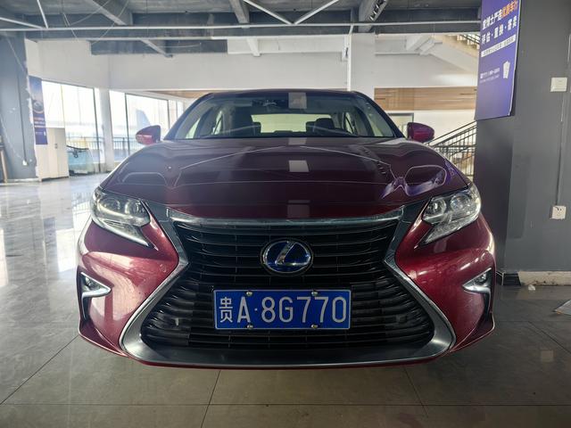 Lexus ES 2015 300h Comfort – фото 2