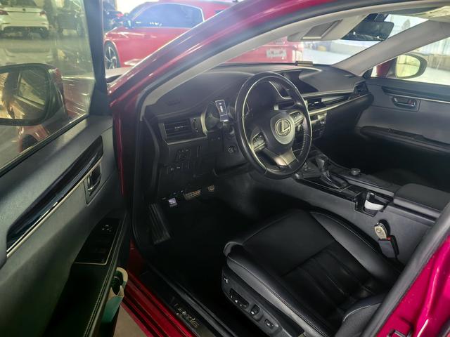 Lexus ES 2015 300h Comfort – фото 8
