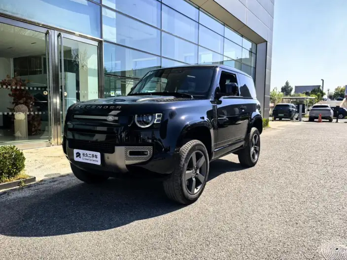 Land Rover Defender 2025 Model 90 3.0T P400 X-Dynamic HSE – фото 1