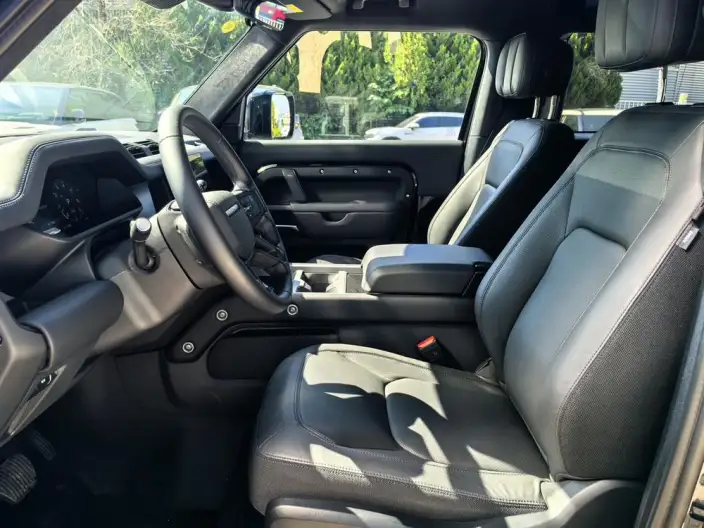 Land Rover Defender 2025 Model 90 3.0T P400 X-Dynamic HSE – фото 10