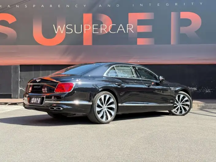 Continental Flying Spur 2023 Model 4.0T V8 Yadu Edition – фото 7