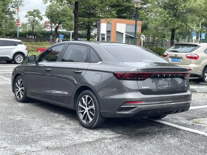 Geely Emgrand 2023 Model No. 4 Gen Champion Edition 1.5L CVT Luxury Model – фото 5