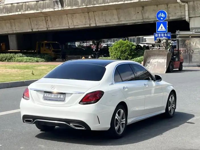Mercedes-Benz C-Class 2020 Model C 260 L Sports Edition – фото 7