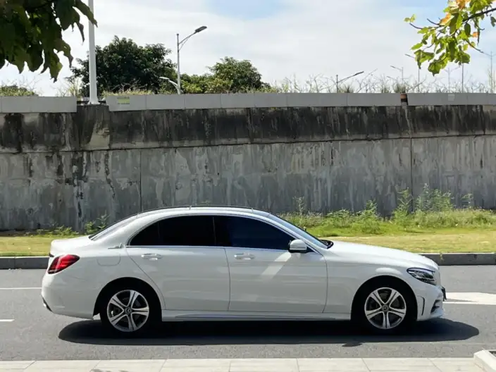 Mercedes-Benz C-Class 2020 Model C 260 L Sports Edition – фото 8