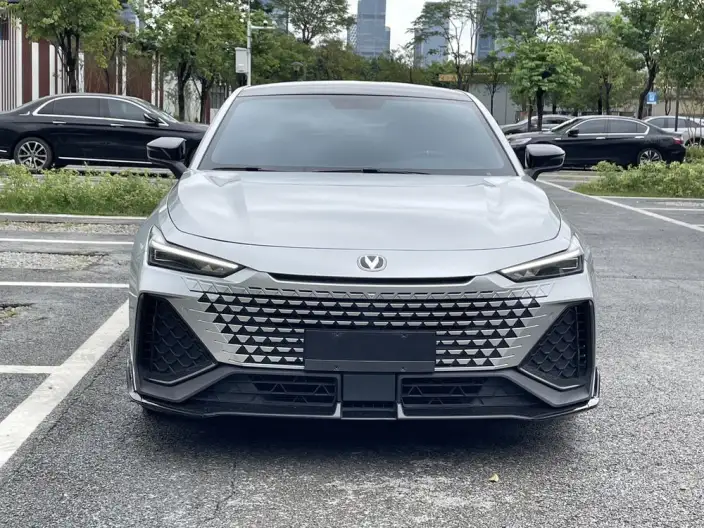 Changan UNI-V 2022 Model 2.0T Leading speed Edition – фото 2