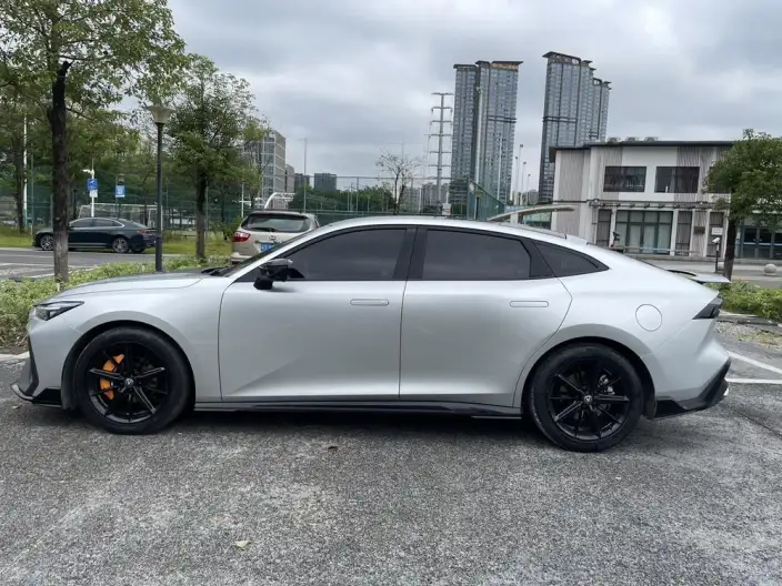 Changan UNI-V 2022 Model 2.0T Leading speed Edition – фото 4