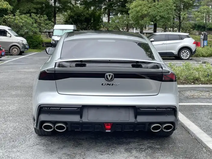 Changan UNI-V 2022 Model 2.0T Leading speed Edition – фото 6