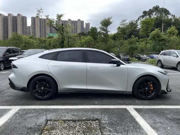 Changan UNI-V 2022 Model 2.0T Leading speed Edition – фото 8