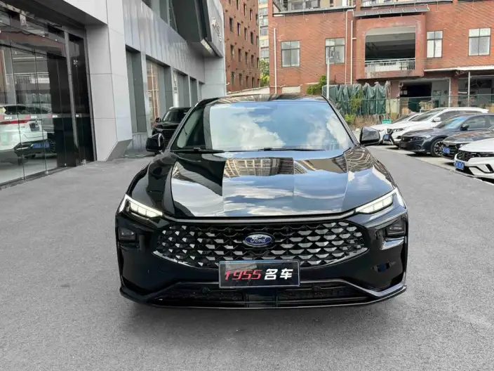 Ford Mondeo 2022 Model Facelift EcoBoost 245 Luxury Model – фото 2