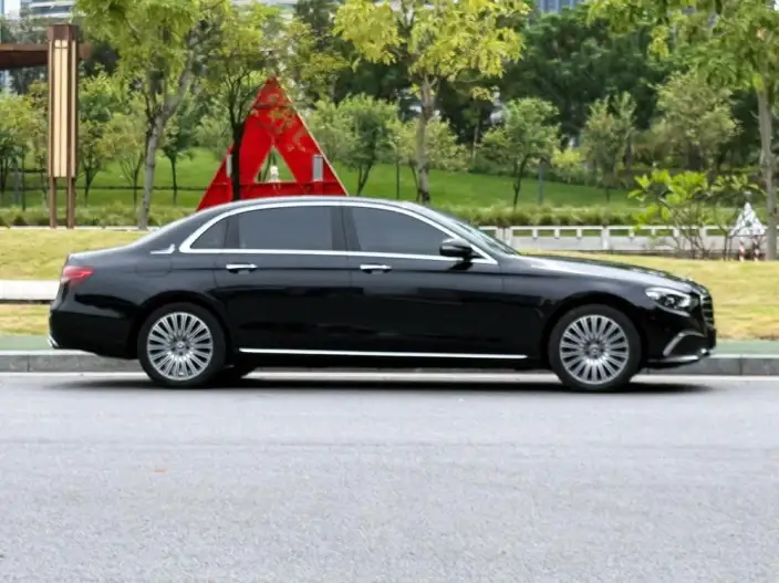 Mercedes-Benz E-Class 2021 Model E 300 L Noble Model sedan – фото 8