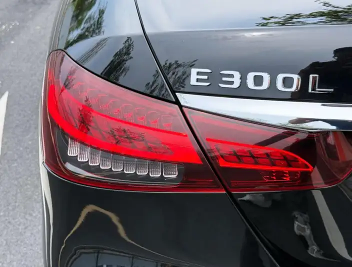 Mercedes-Benz E-Class 2021 Model E 300 L Noble Model sedan – фото 10