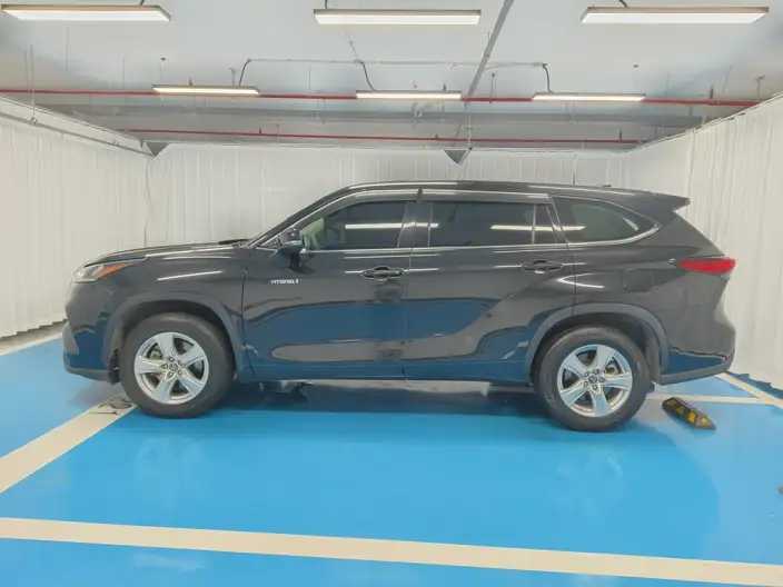 Toyota Highlander 2022 Model Hybrid 2.5L 2WD Elite Edition 5 seat – фото 4