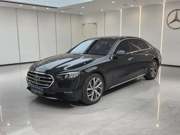 Mercedes-Benz E-Class 2024 Model E 300 L Fashion Model sedan – фото 1