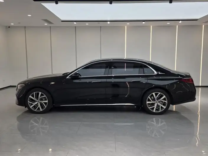 Mercedes-Benz E-Class 2024 Model E 300 L Fashion Model sedan – фото 4