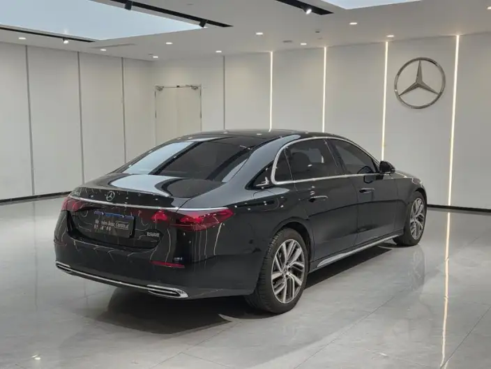 Mercedes-Benz E-Class 2024 Model E 300 L Fashion Model sedan – фото 7