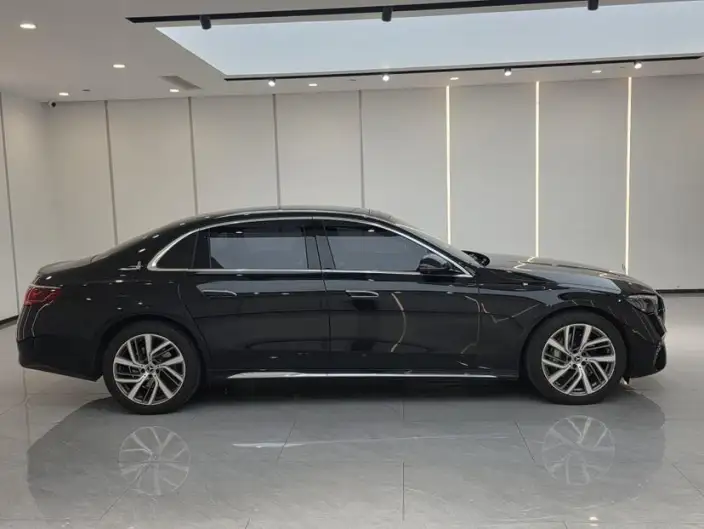 Mercedes-Benz E-Class 2024 Model E 300 L Fashion Model sedan – фото 8
