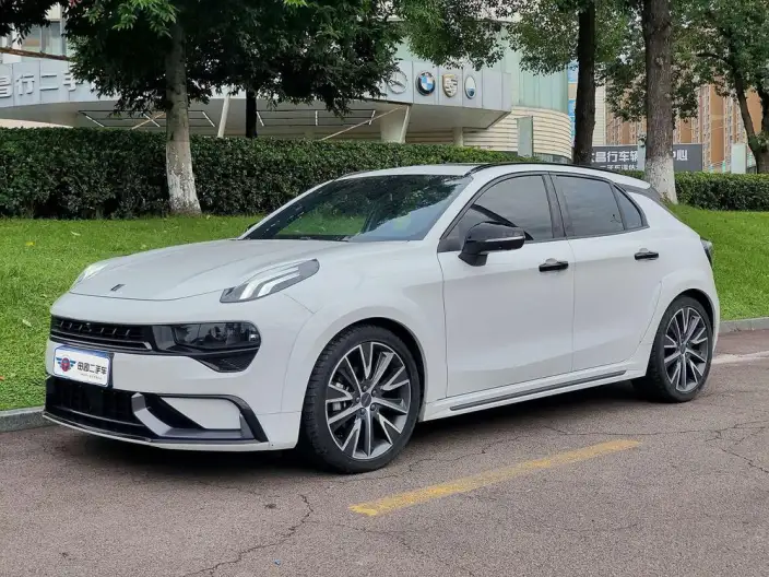 Lynk & Co 02 Hatchback 2022 Model 2.0TD Hatchback Plus