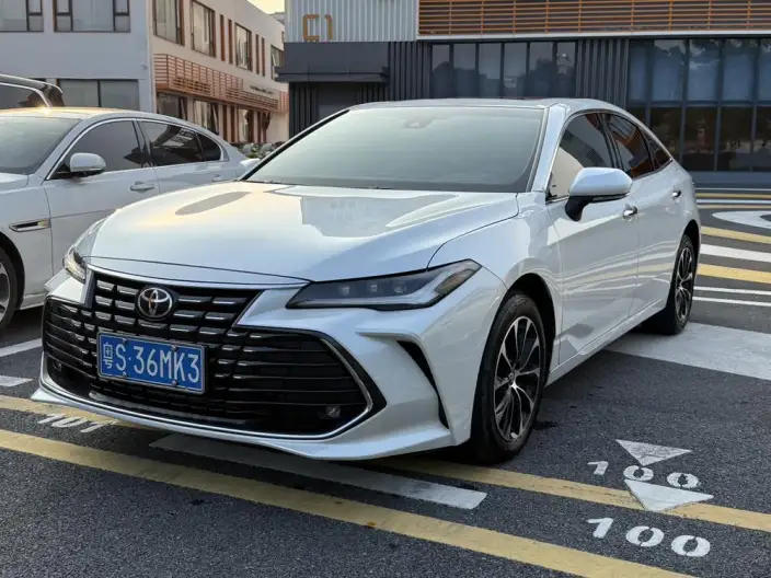 Toyota Avalon 2023 Model 2.0L CVT Deluxe Edition