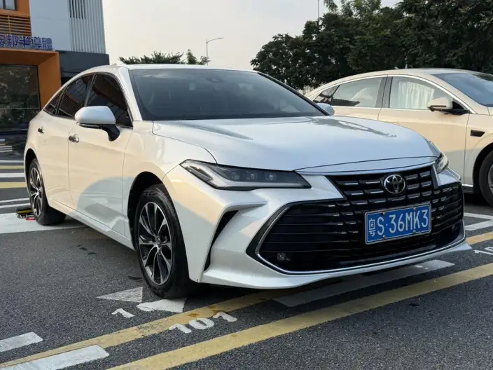 Toyota Avalon 2023 Model 2.0L CVT Deluxe Edition