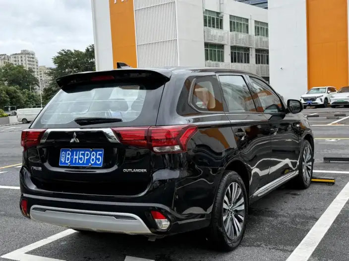 Mitsubishi Outlander 2021 Model 2.0L 2WD Smooth Ride Edition 5 seat – фото 7