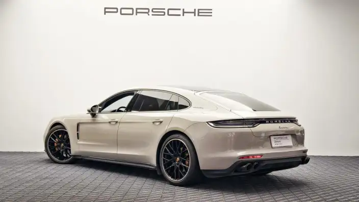Panamera 2023 Model Panamera 4 Executive Extended Edition 2.9T – фото 5