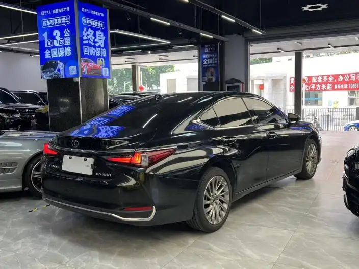 Lexus ES 2022 Model 200 Superior Edition – фото 5