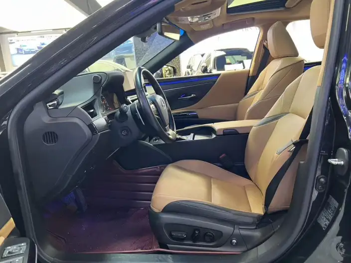 Lexus ES 2022 Model 200 Superior Edition – фото 7