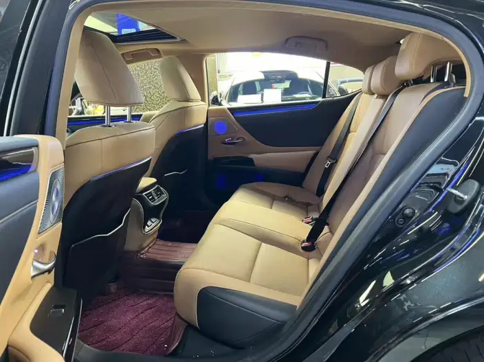 Lexus ES 2022 Model 200 Superior Edition – фото 9