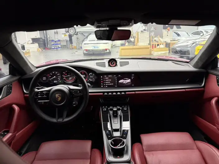 PORSCHE 911 2023 Model Carrera 3.0T – фото 10