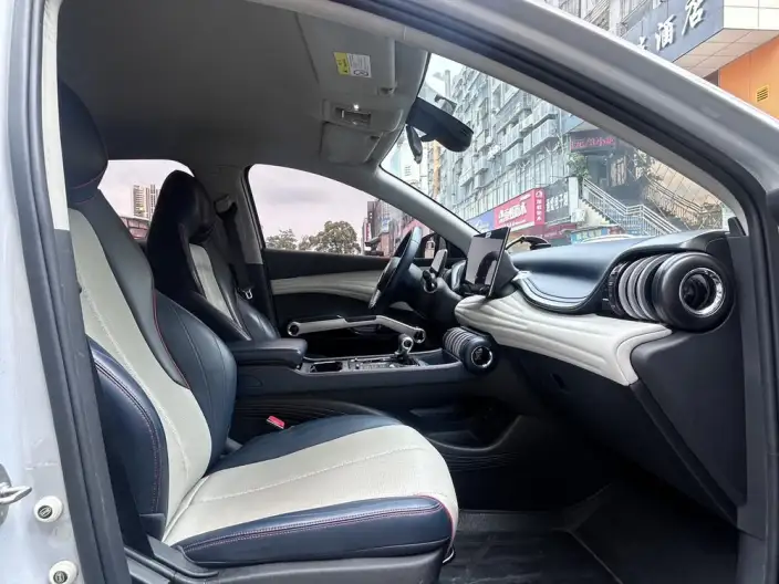 BYD Yuan PLUS 2022 Model 510KM Zunrong Model – фото 10
