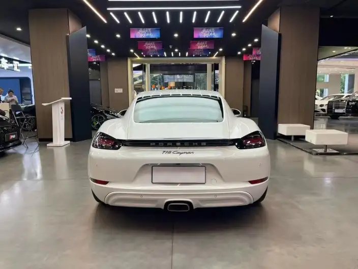Porsche 718 2023 Model Cayman 2.0T
