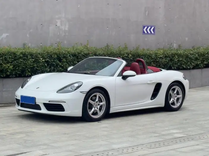 Porsche 718 2023 Model Boxster 2.0T