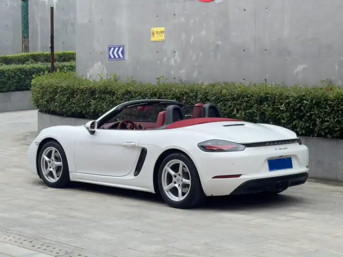 Porsche 718 2023 Model Boxster 2.0T