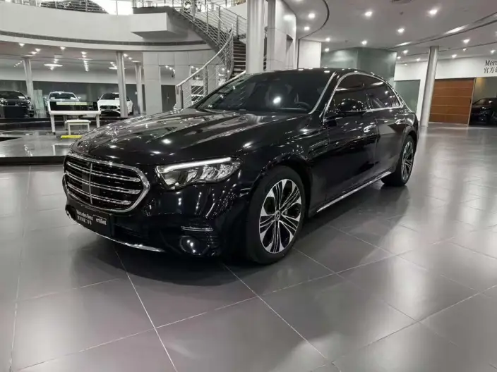 Mercedes-Benz E-Class 2025 Model E 300 L Luxury Model sedan – фото 1