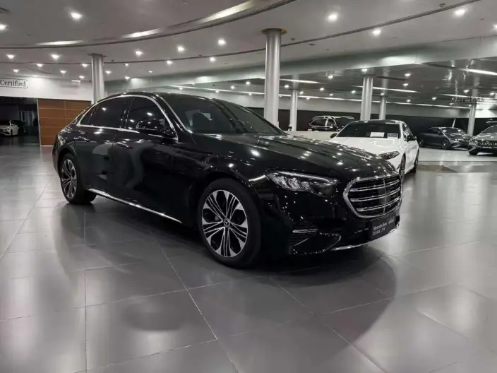Mercedes-Benz E-Class 2025 Model E 300 L Luxury Model sedan – фото 3
