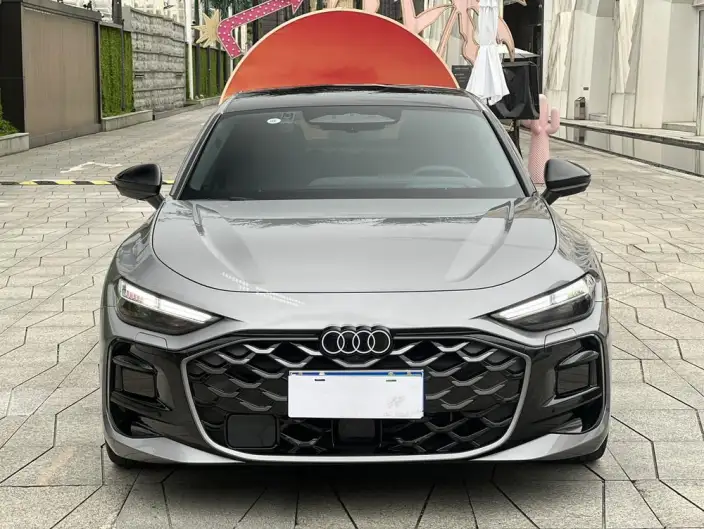 Audi A5 L Sportback 2026 Model 2.0TFSI quattro 150kW First Edition Limited edition