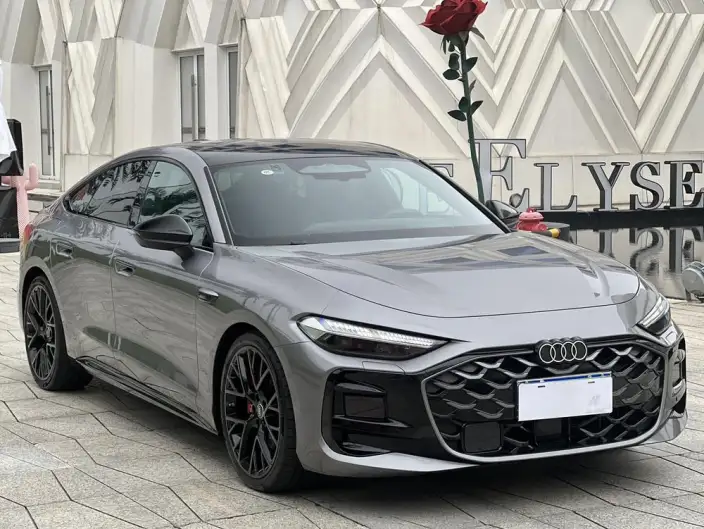 Audi A5 L Sportback 2026 Model 2.0TFSI quattro 150kW First Edition Limited edition