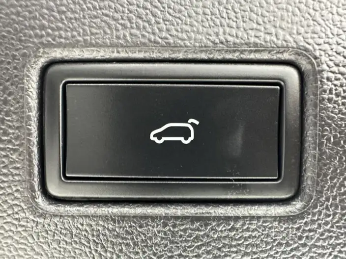Volkswagen T-Roc 2022 Model 280TSI DSG 2WD R-Line Pro PLUS – фото 7