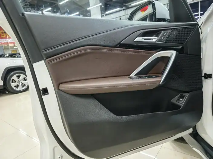 BMW X1 2023 Model sDrive20Li X Design Set – фото 6