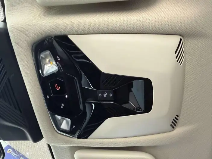 BMW X1 2023 Model sDrive20Li X Design Set – фото 9